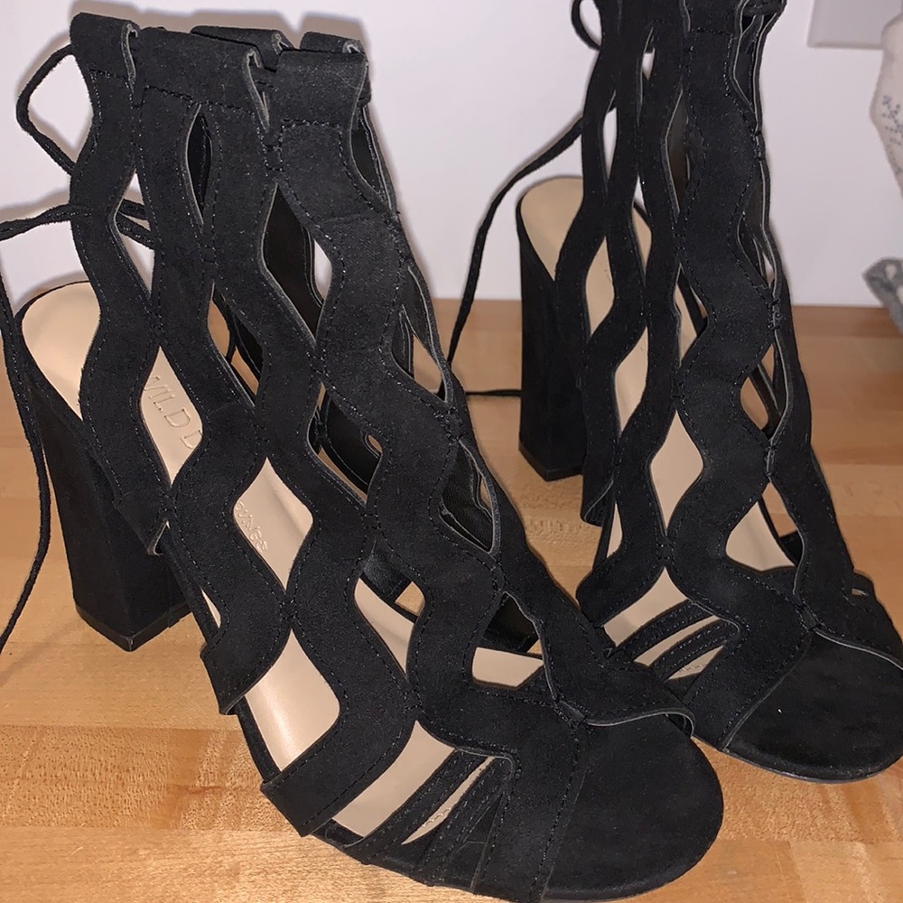 7 1/2 Wild Diva Suede Lace-up Heels